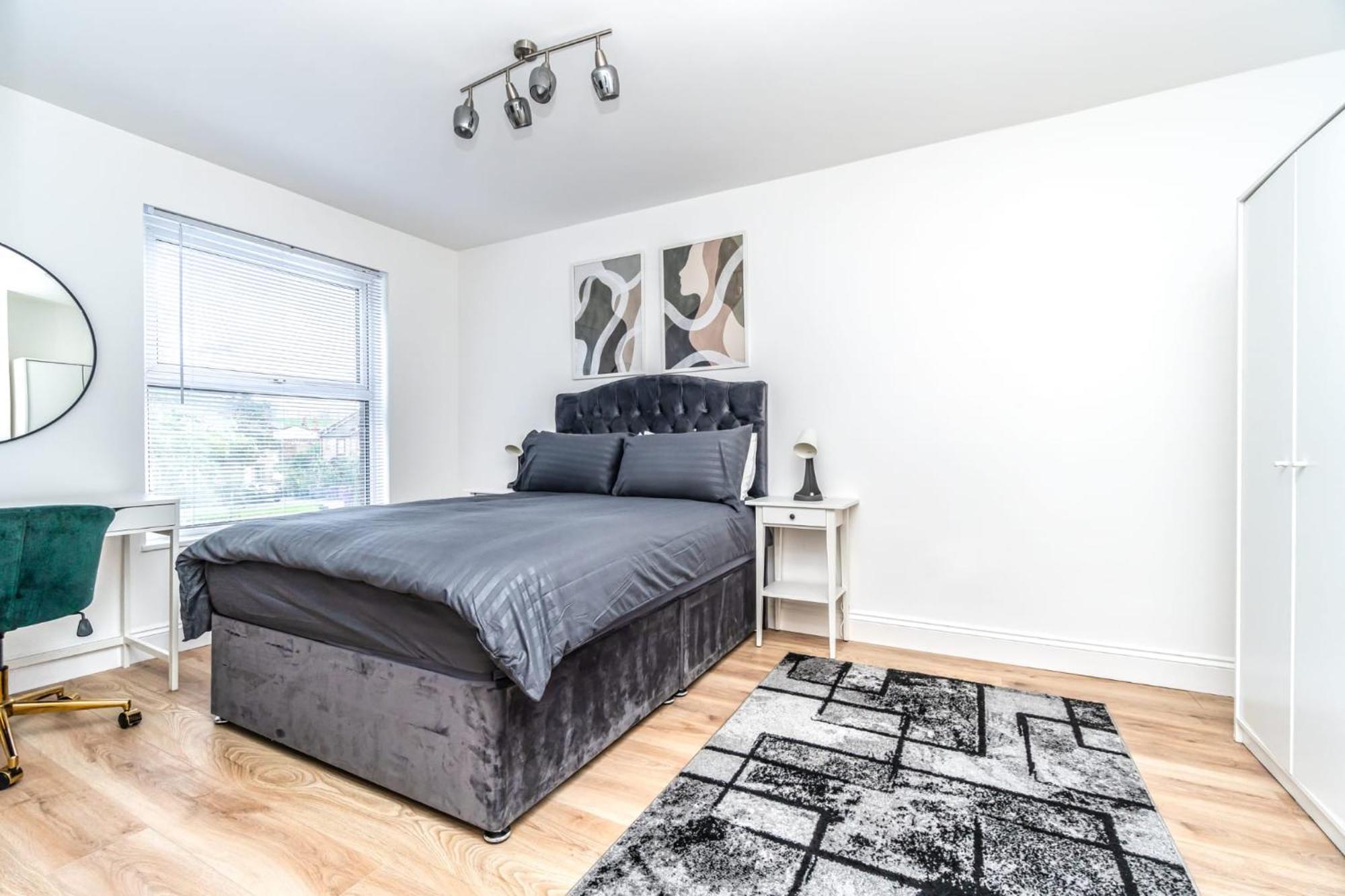 Cosy Guest House In Whitechapel Лондон Екстериор снимка