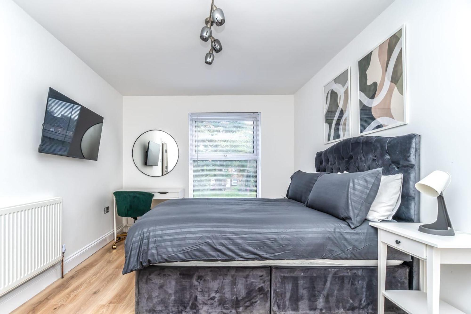 Cosy Guest House In Whitechapel Лондон Екстериор снимка