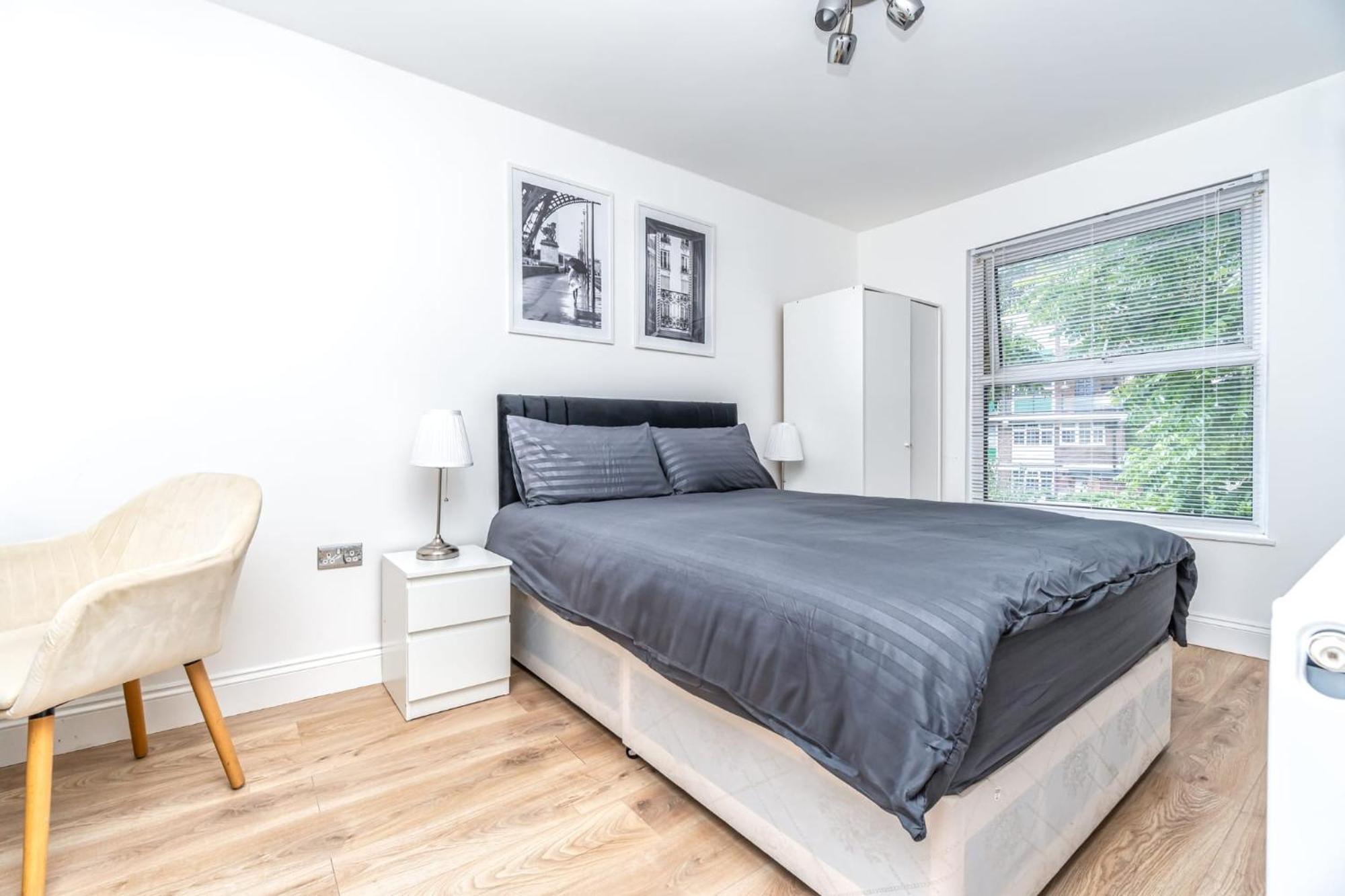 Cosy Guest House In Whitechapel Лондон Екстериор снимка